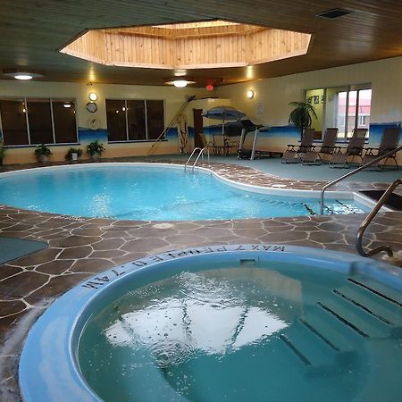 Canway Inn & Suites Dauphin 외부 사진