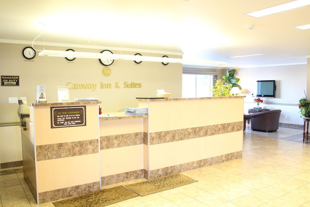 Canway Inn & Suites Dauphin 외부 사진