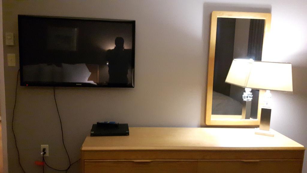 Canway Inn & Suites Dauphin 외부 사진