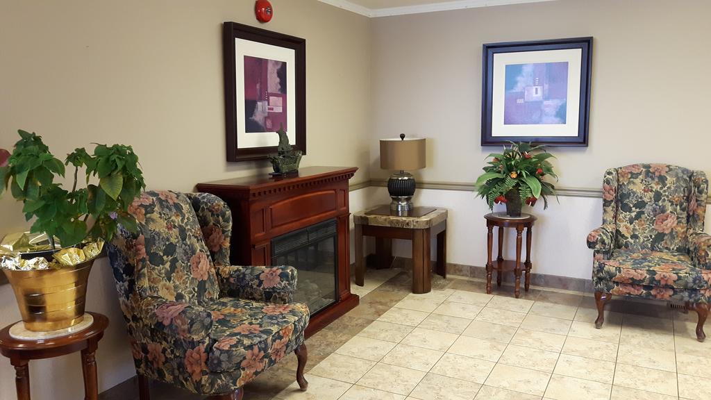 Canway Inn & Suites Dauphin 외부 사진